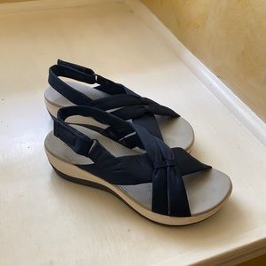 Clarks cloudsteppers shoes size 7